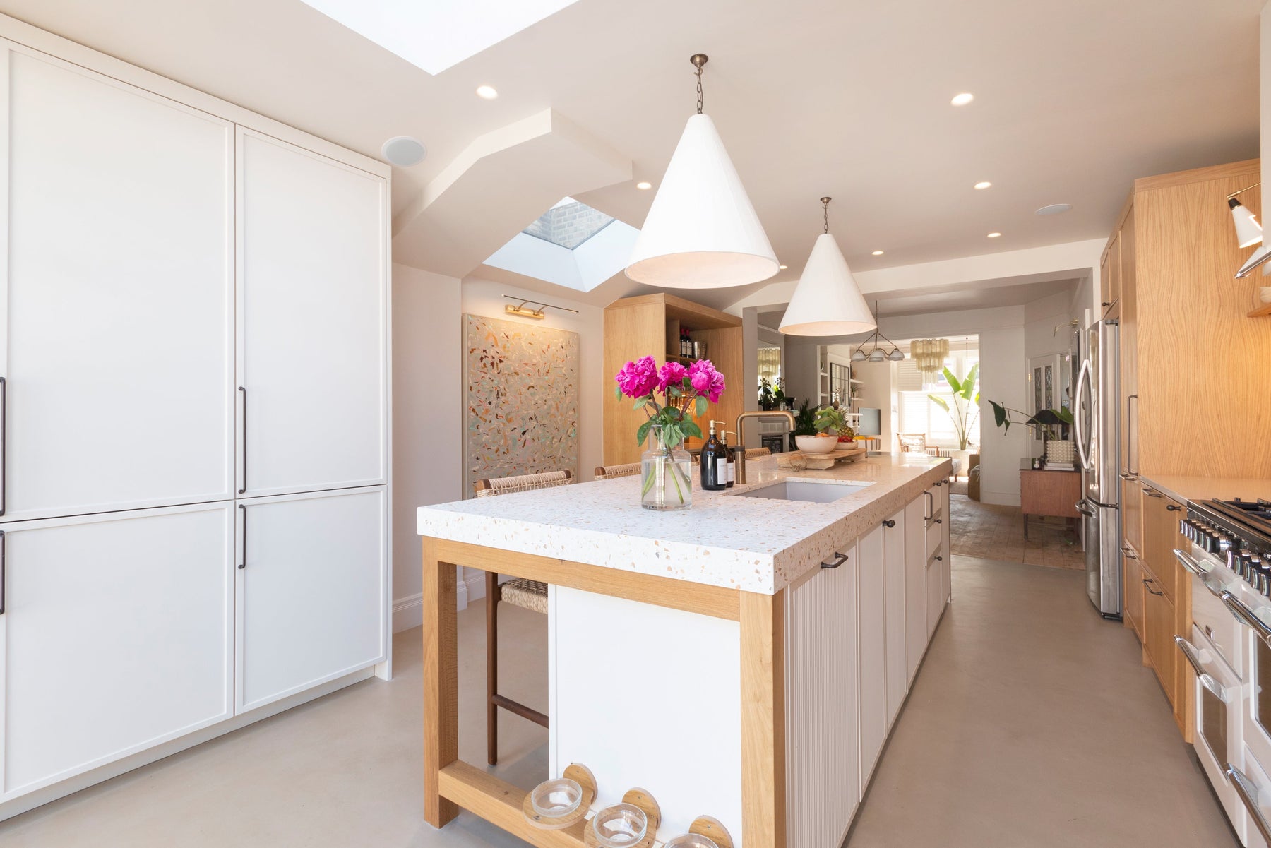 Design Choices: Replacement Doors or Full Kitchen Renovation - Foxstow