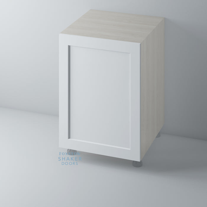 Primed, Shaker Kitchen Door for HOWDENS