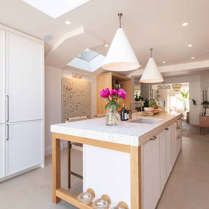 Design Choices: Replacement Doors or Full Kitchen Renovation - Foxstow