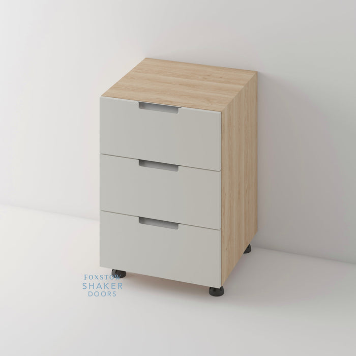 Painted, Stop J Groove Stainless Steel Insert Kitchen Door and Roble Oak Cabinet
