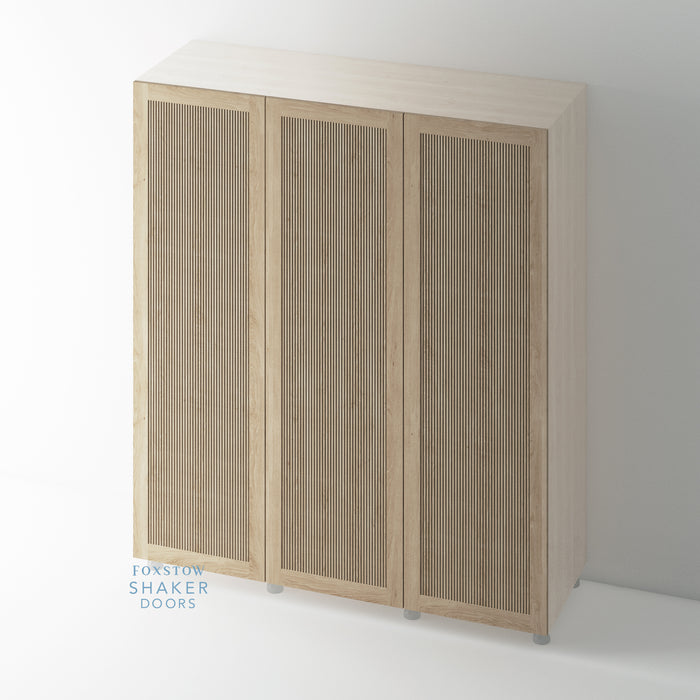 OAK, Single Panel Reeded Shaker Wardrobe Door