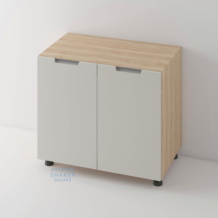 Painted, Stop J Groove Stainless Steel Insert Kitchen Door and Roble Oak Cabinet