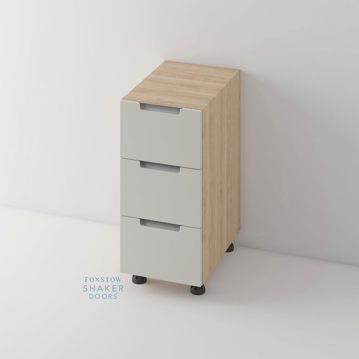 Painted, Stop J Groove Stainless Steel Insert Kitchen Door and Roble Oak Cabinet