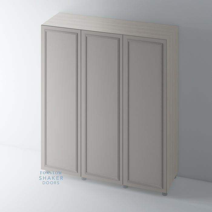 Painted, Flat Shaker Wardrobe Door with Reed Moulding