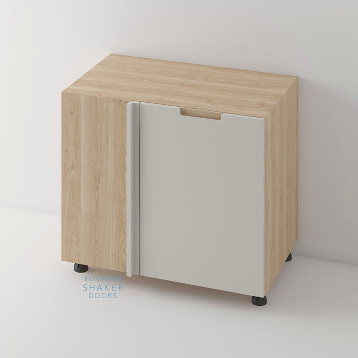 Painted, Stop J Groove Oak Insert Kitchen Door and Natural Oak Cabinet